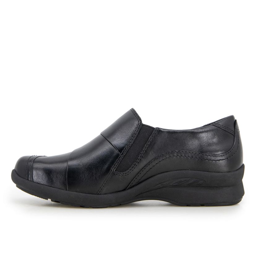 Thea-Wide Sandals