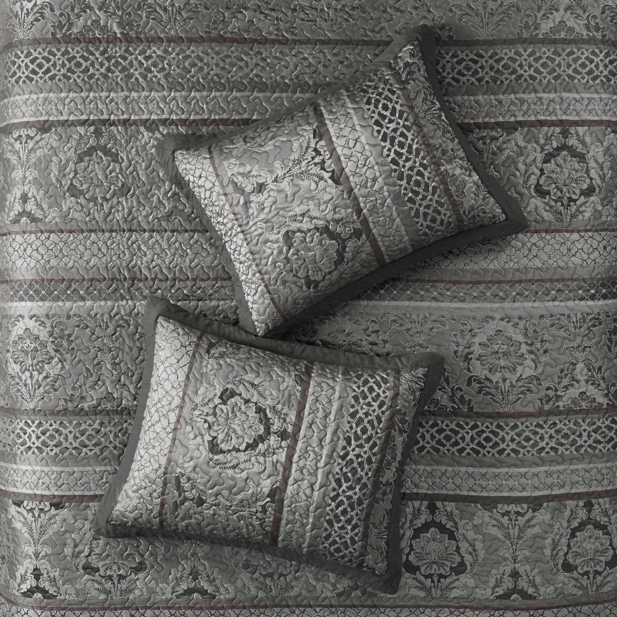 Bellagio 5 Piece Reversible Jacquard Bedspread Set