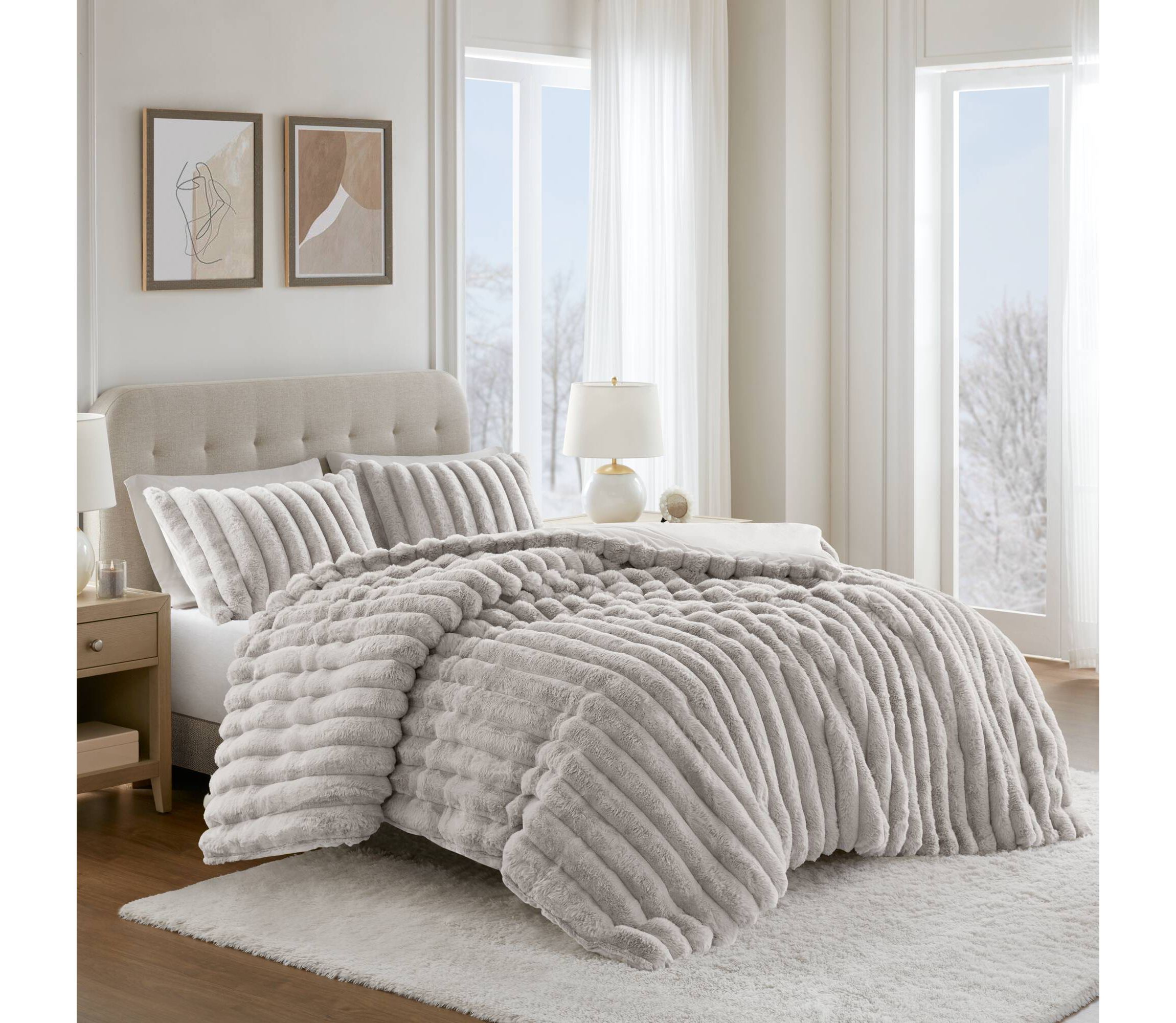 Jasmine Ultrasoft Faux Fur Ribbed Comforter Set