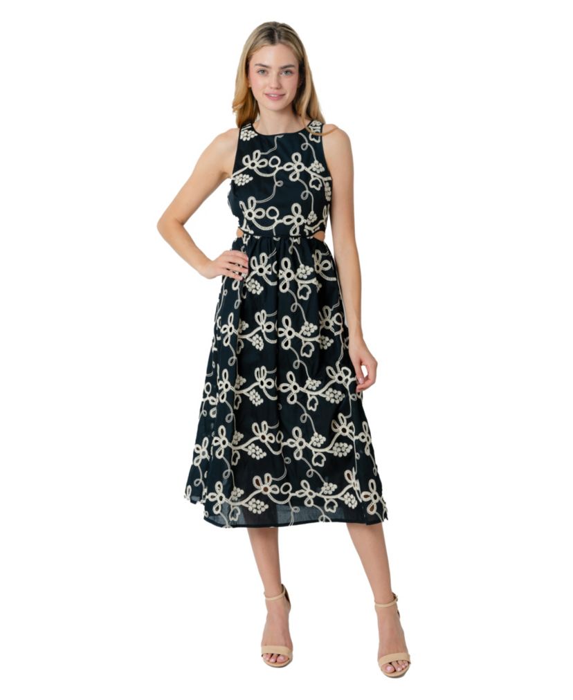 Rope Embroidery Maxi Dress