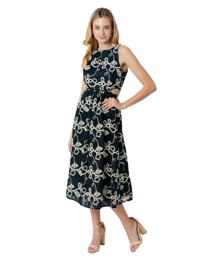 Rope Embroidery Maxi Dress