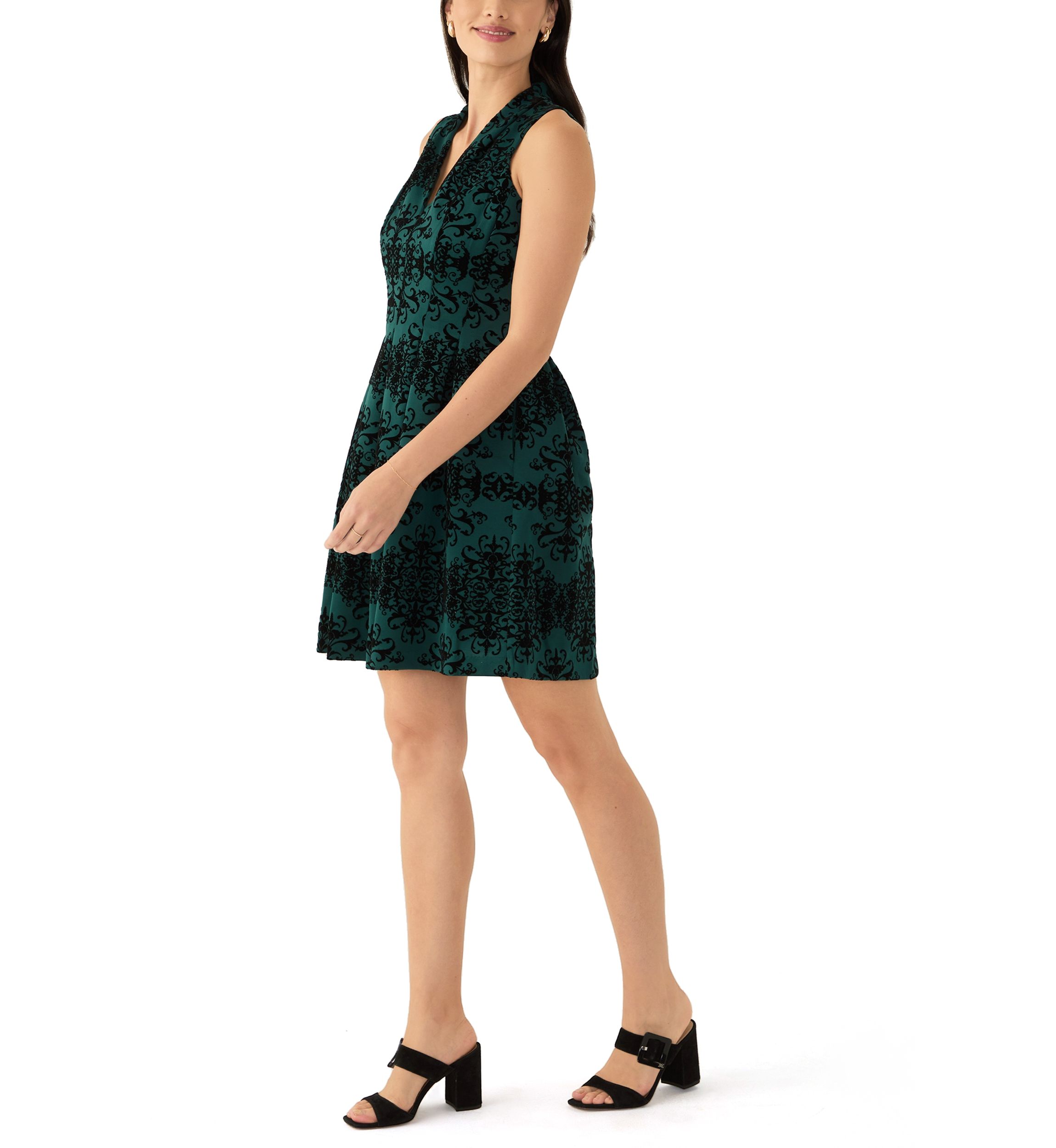 Womens Sleeveless V-Neck Printed Fit and Flare Dress