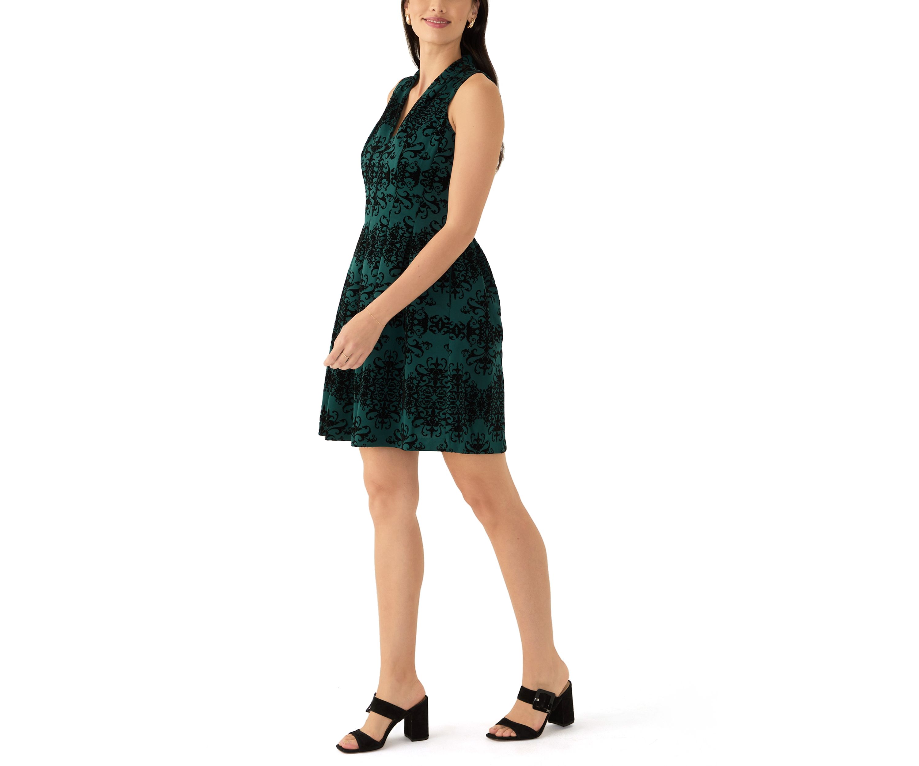 Womens Sleeveless V-Neck Printed Fit and Flare Dress