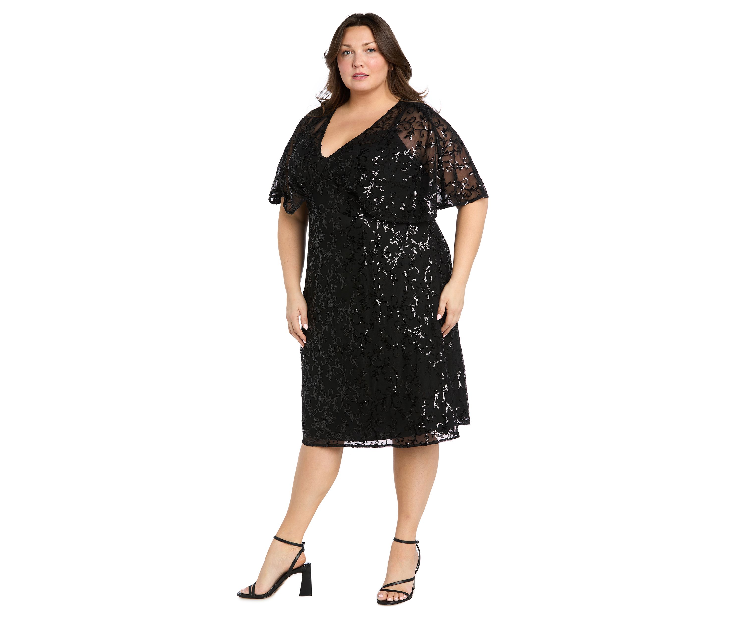 Plus Size Short Sleeve V-Neck Solid Lace A-Line Dress