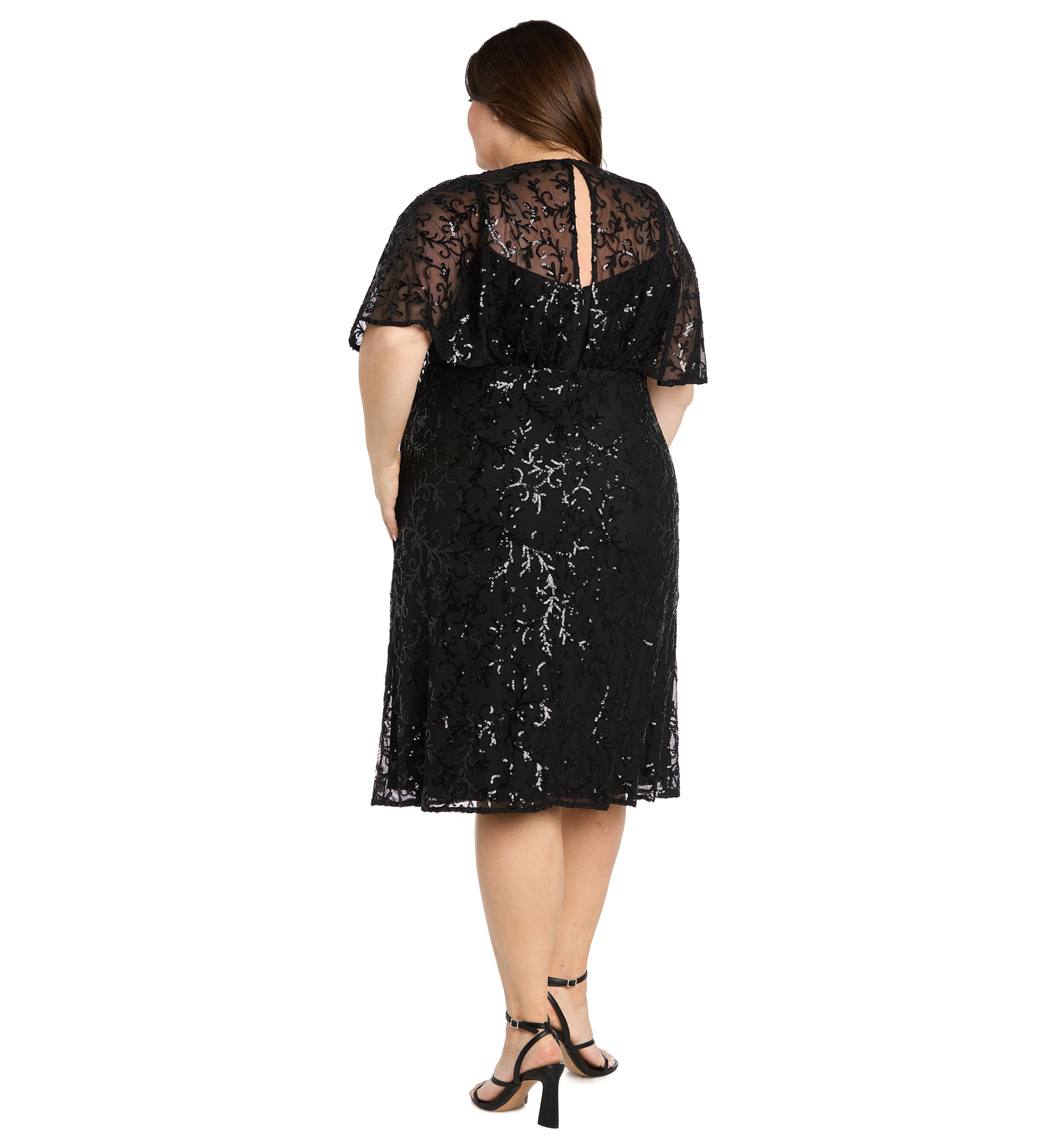 Plus Size Short Sleeve V-Neck Solid Lace A-Line Dress