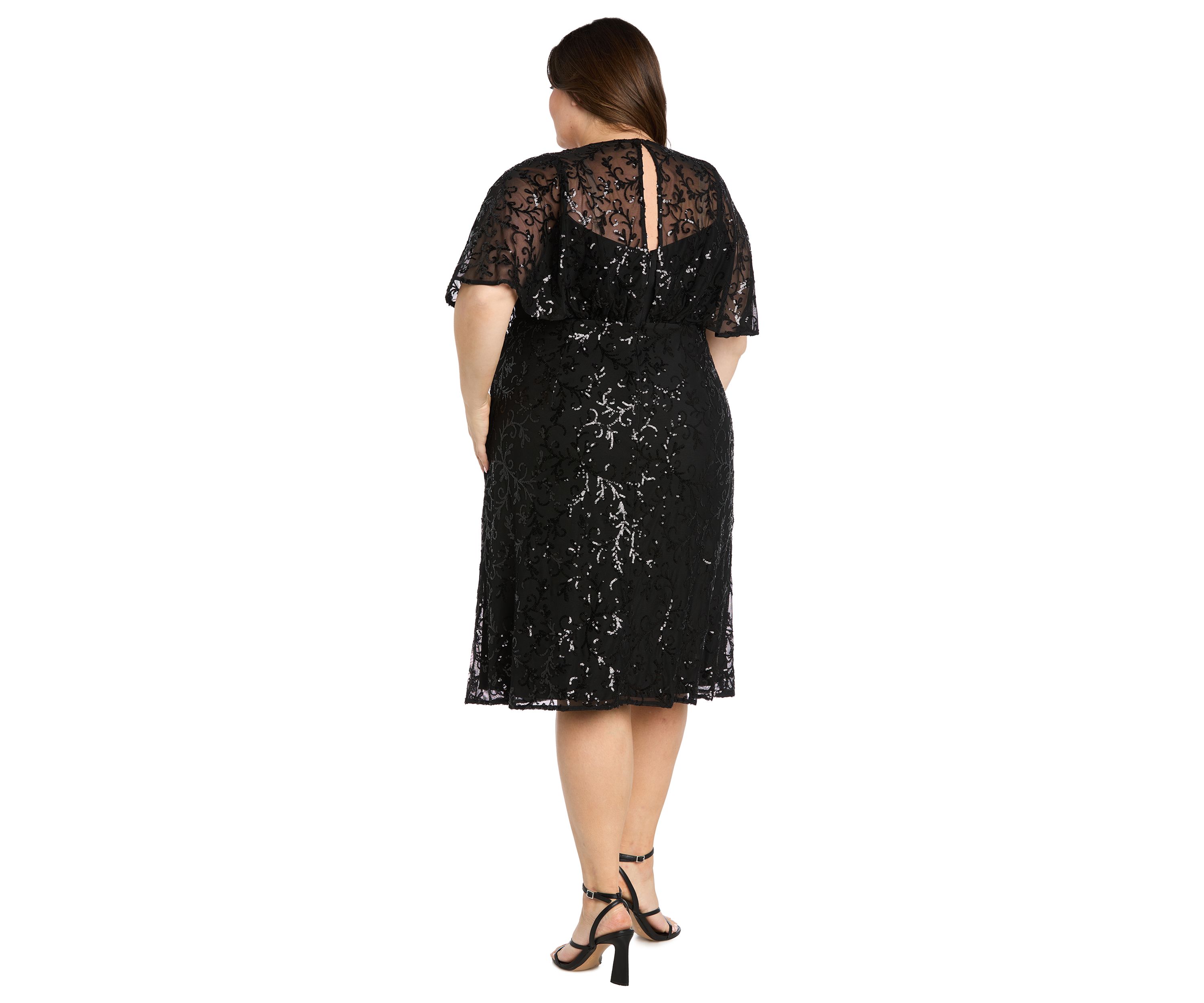 Plus Size Short Sleeve V-Neck Solid Lace A-Line Dress