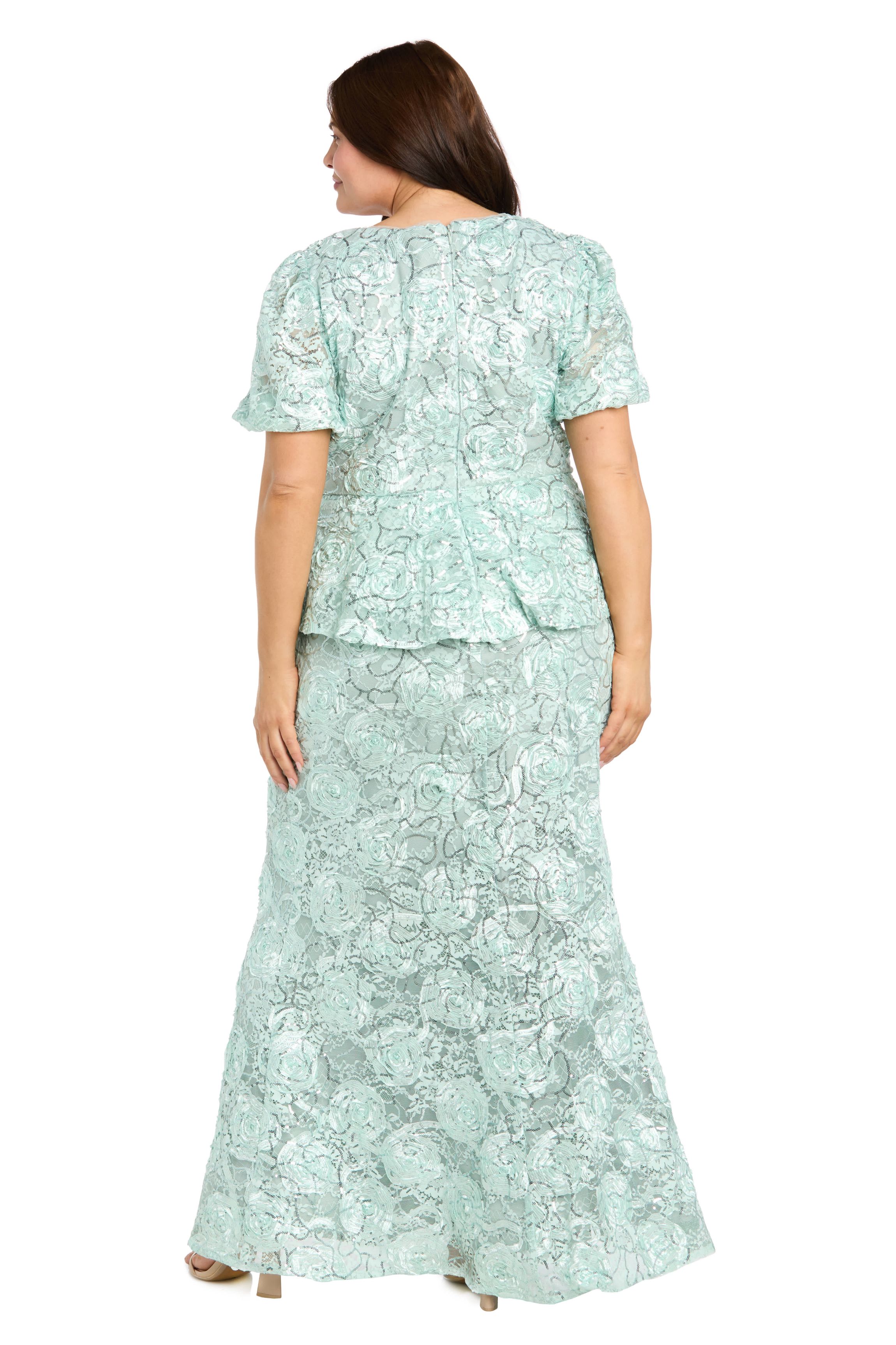 belk green prom dress Women's Plus Size Formal Dresses neckline_Square Neck