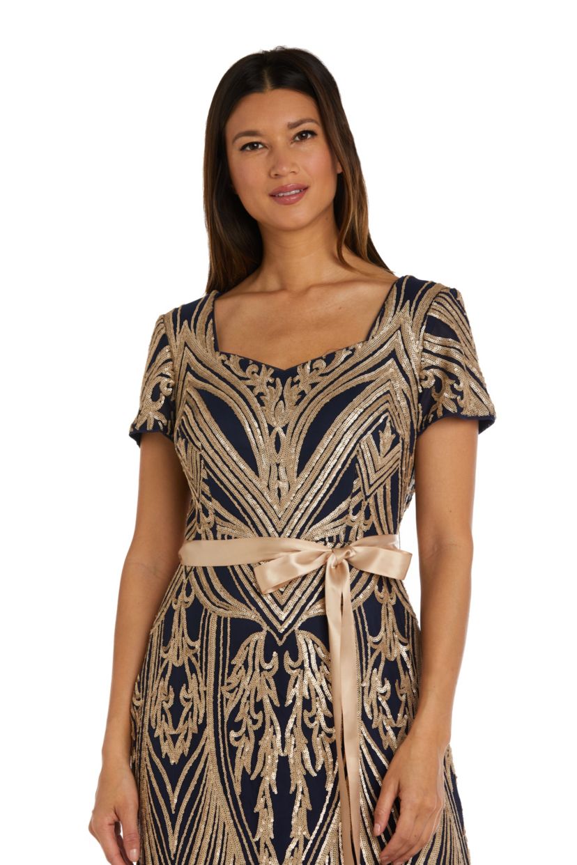 1Pc Sweetheart Neck Emb Sequin Panel Godet Dress