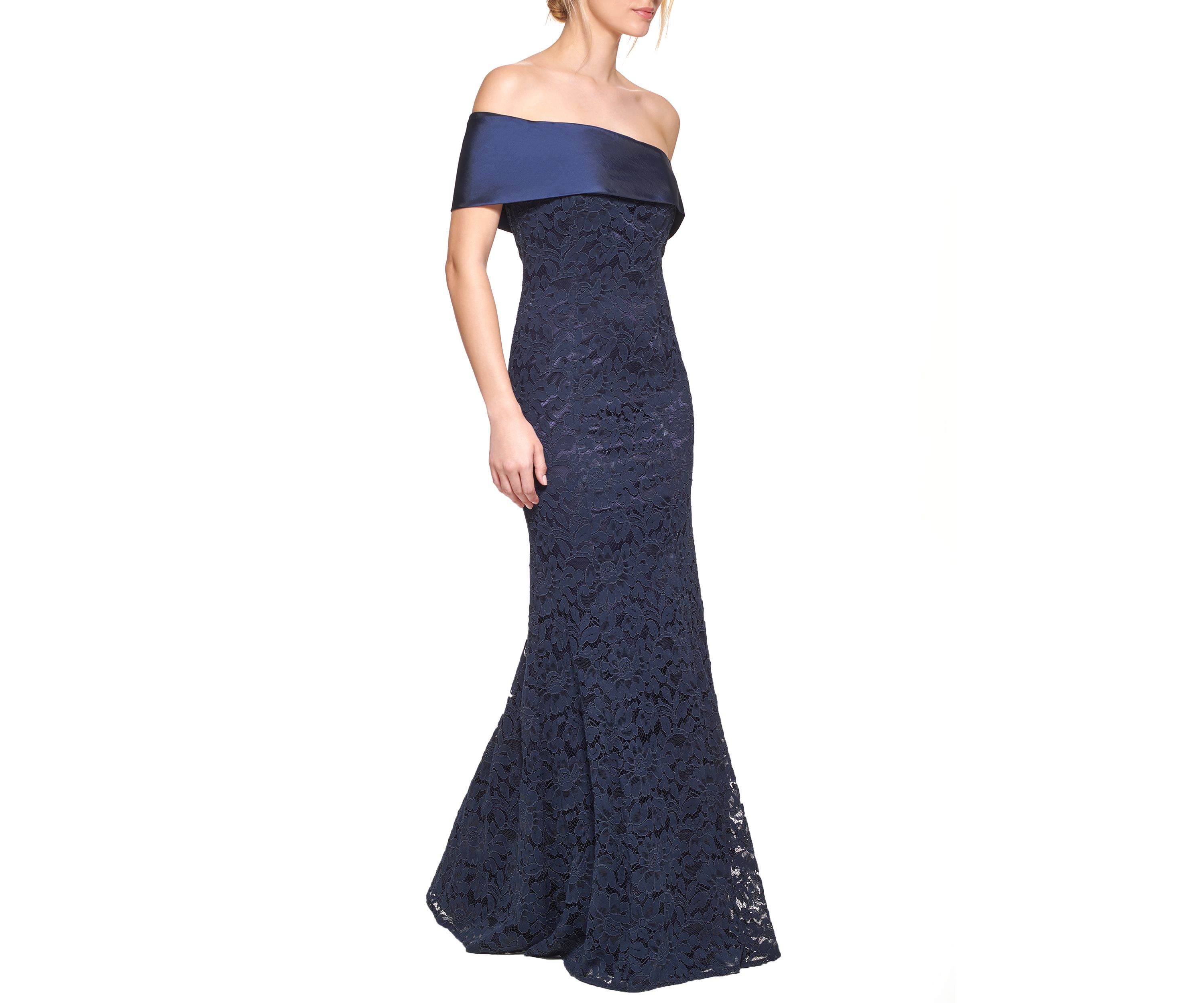 Womens One Shoulder Solid Velvet Gown 