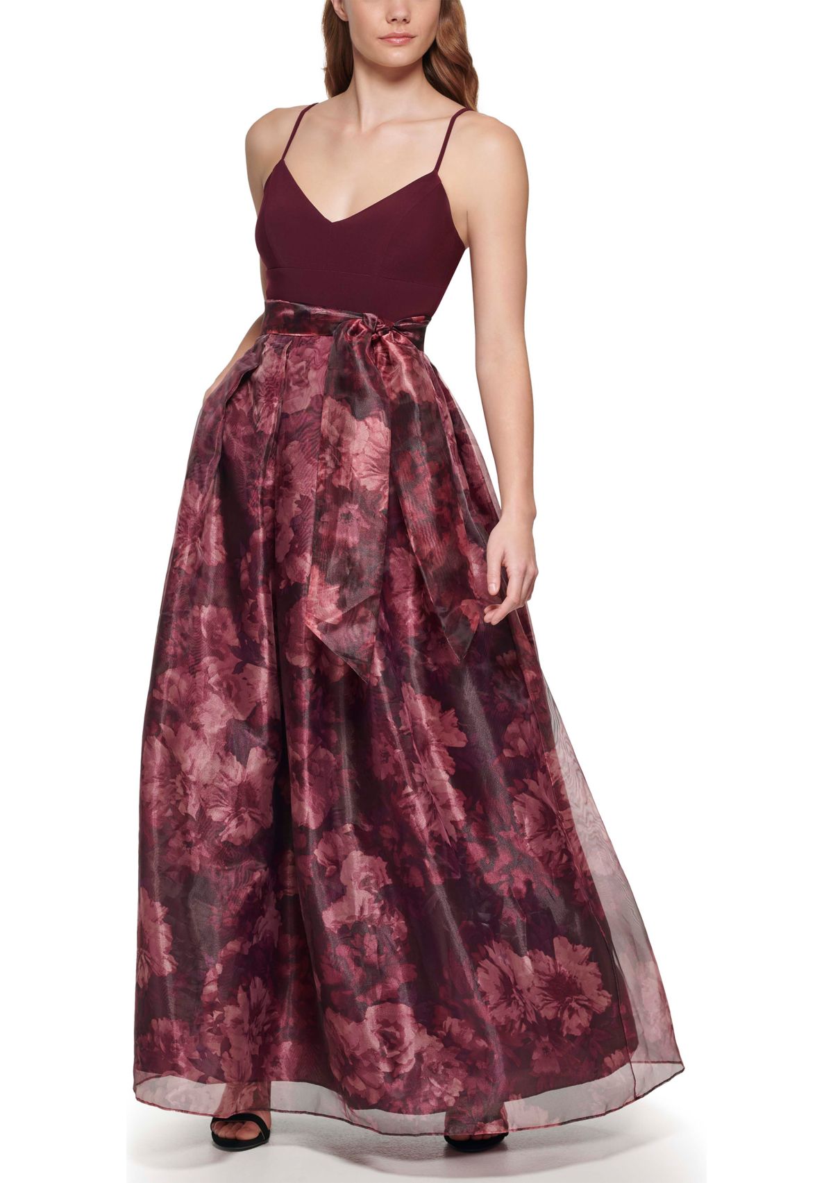 Sleeveless Sweetheart Neck Bow Detail Organza Gown 