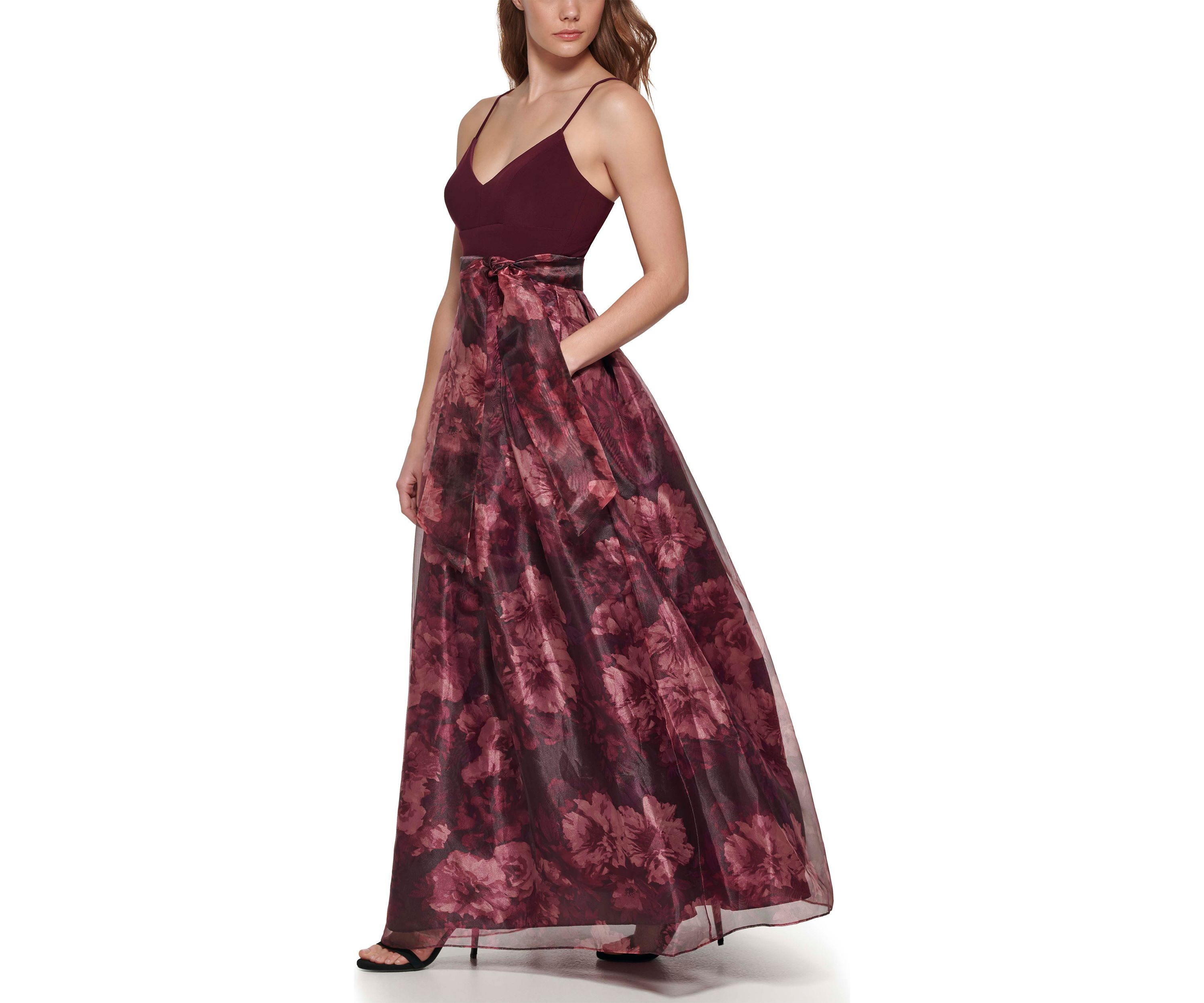 Sleeveless Sweetheart Neck Bow Detail Organza Gown 