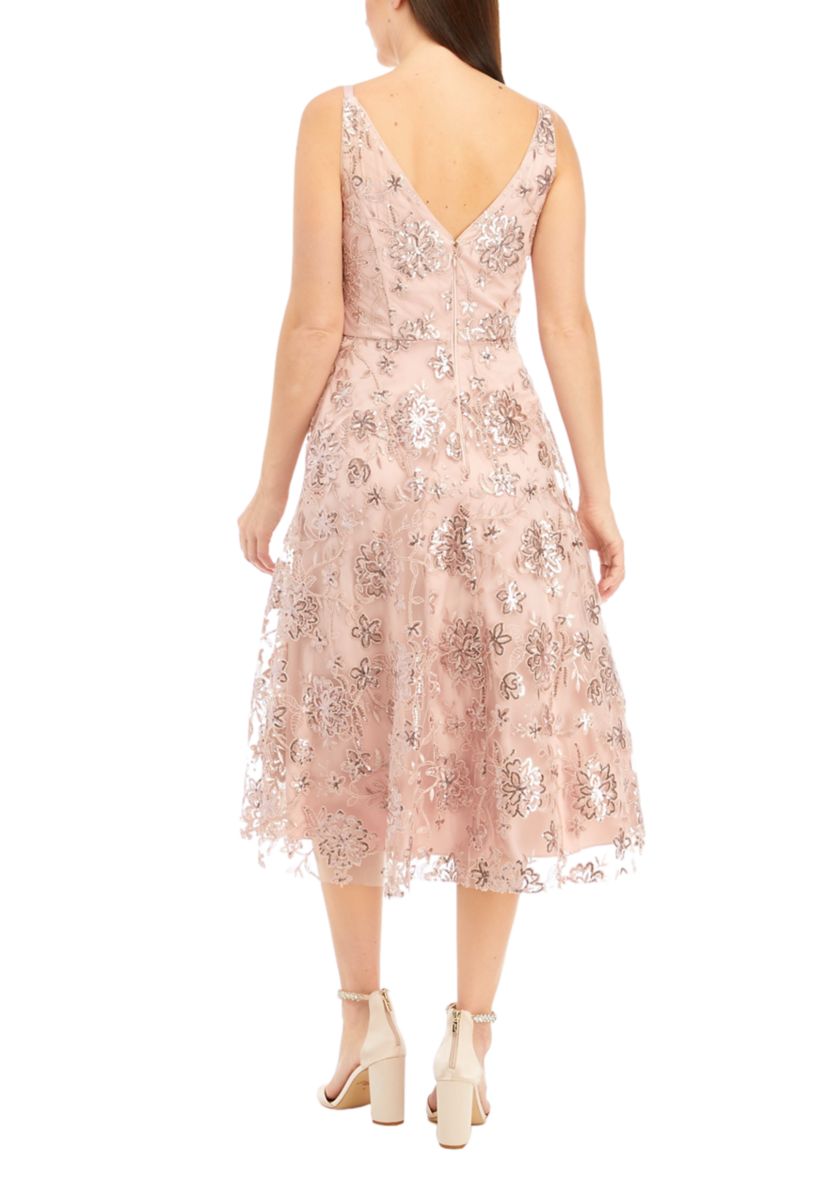 Womens Sleeveless V-Neck Sequin Lace Fit and Flare Dress