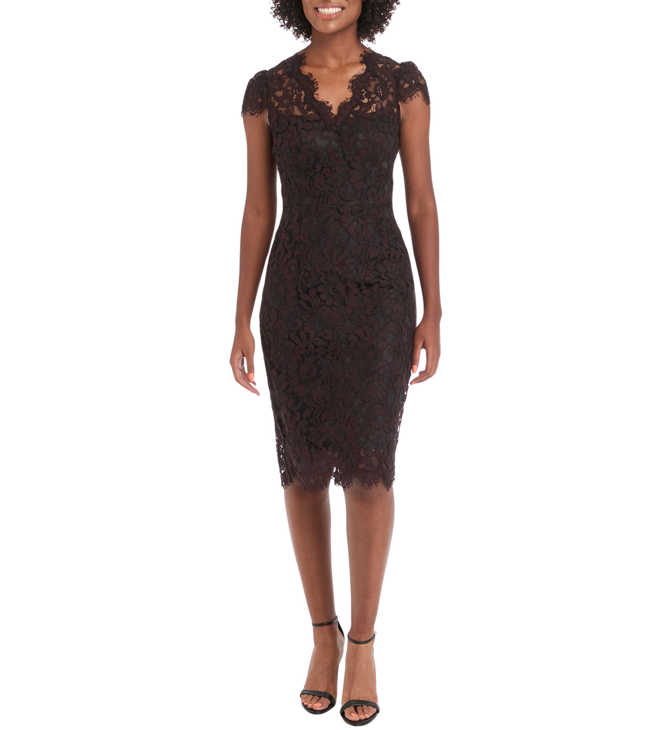 Womens Short Sleeve V-Neck Scallop Lace Sheath Dress