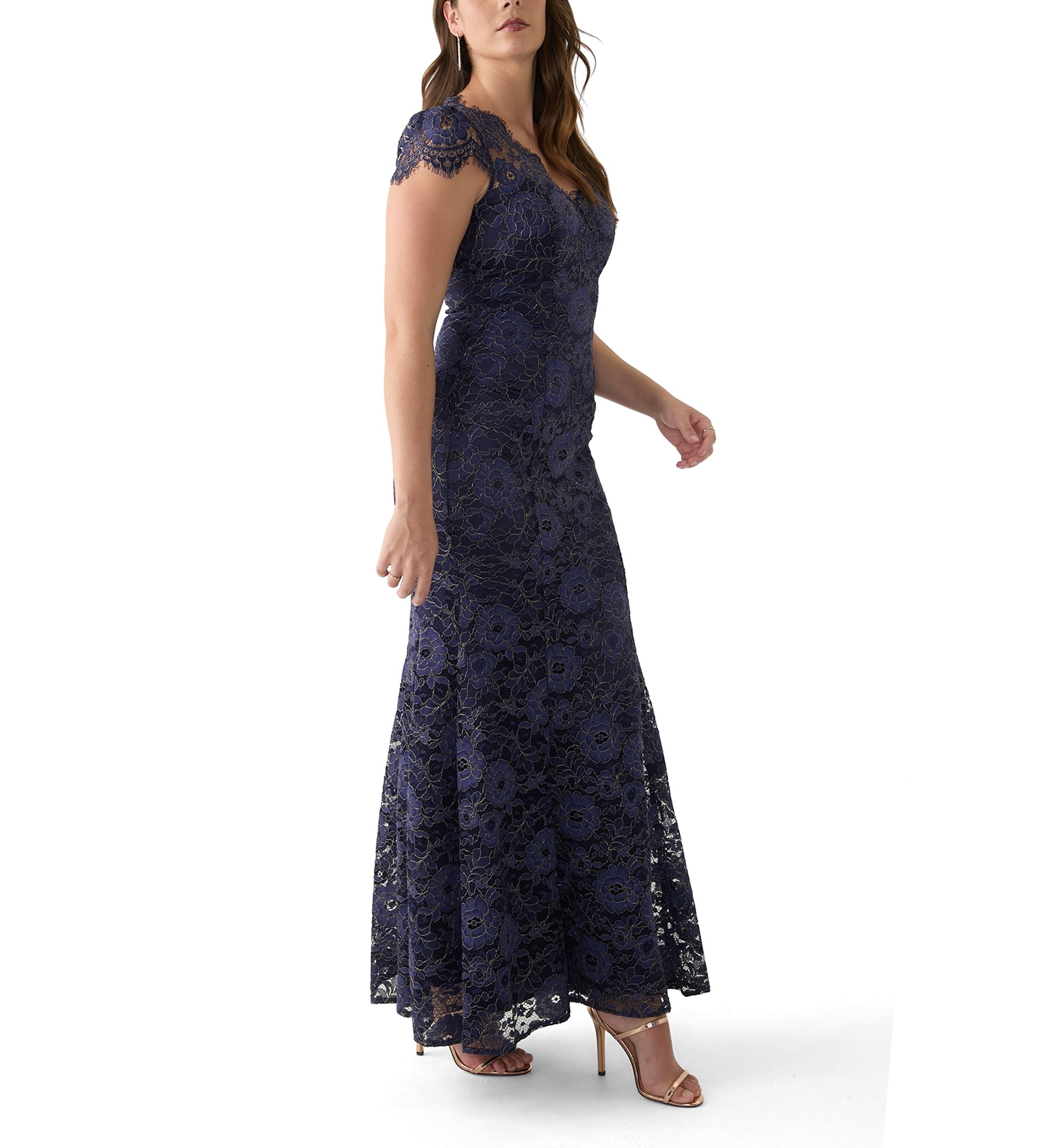 Womens Solid V-Neck Lace Gown