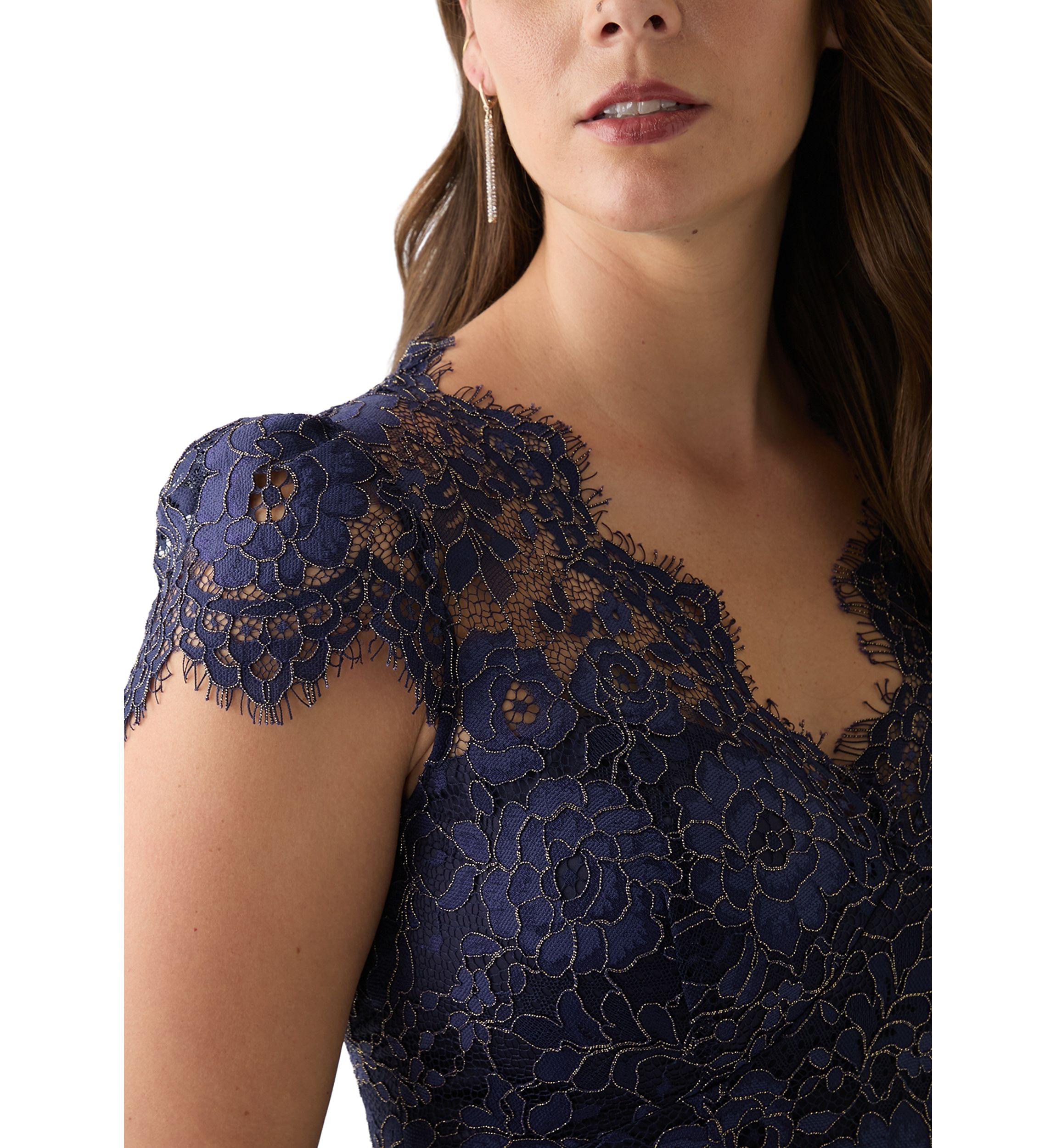 Womens Solid V-Neck Lace Gown