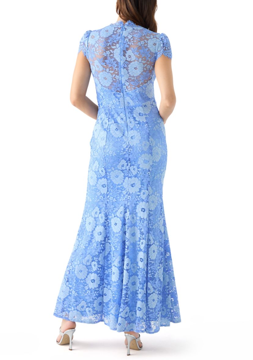 Womens Short Sleeve V-Neck Lace Appliqué Gown