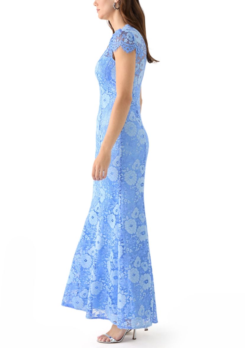 Womens Short Sleeve V-Neck Lace Appliqué Gown