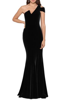 Betsy & Adam Women's Cold Shoulder Velvet Gown