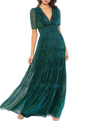 Women's Short Sleeve V-Neck Crinkle Foil Gown