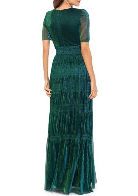 Women's Short Sleeve V-Neck Crinkle Foil Gown