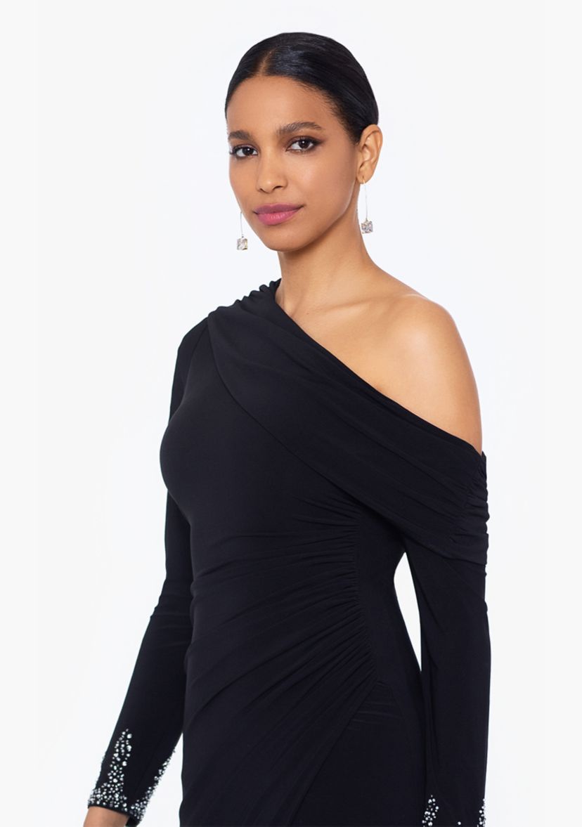 Womens One-Shoulder Gown