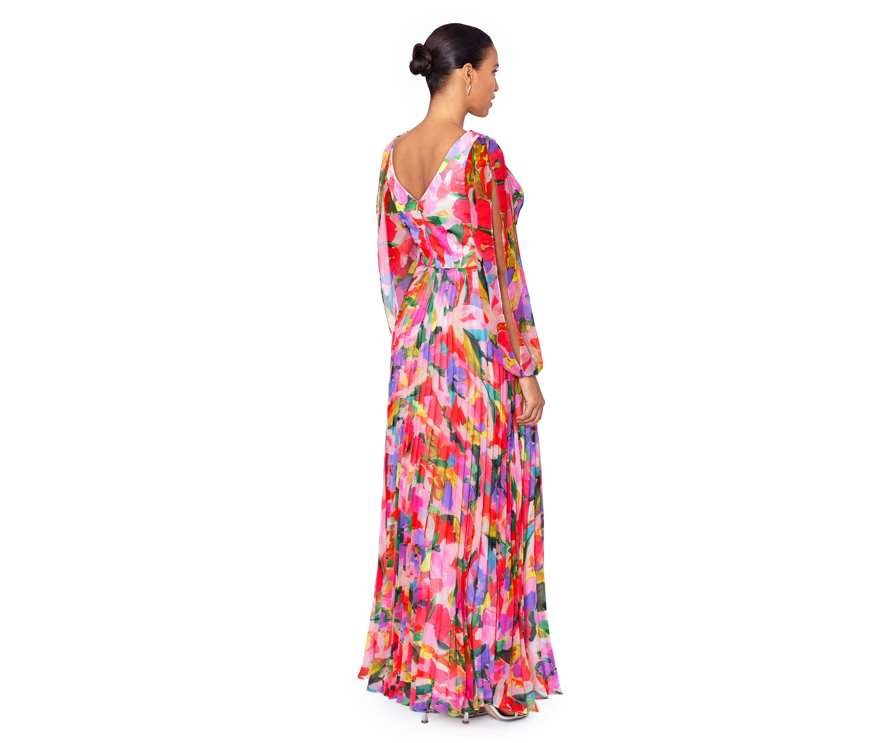 Womens V-Neck Long Sleeve Chiffon Pleated Fit and Flare Gown