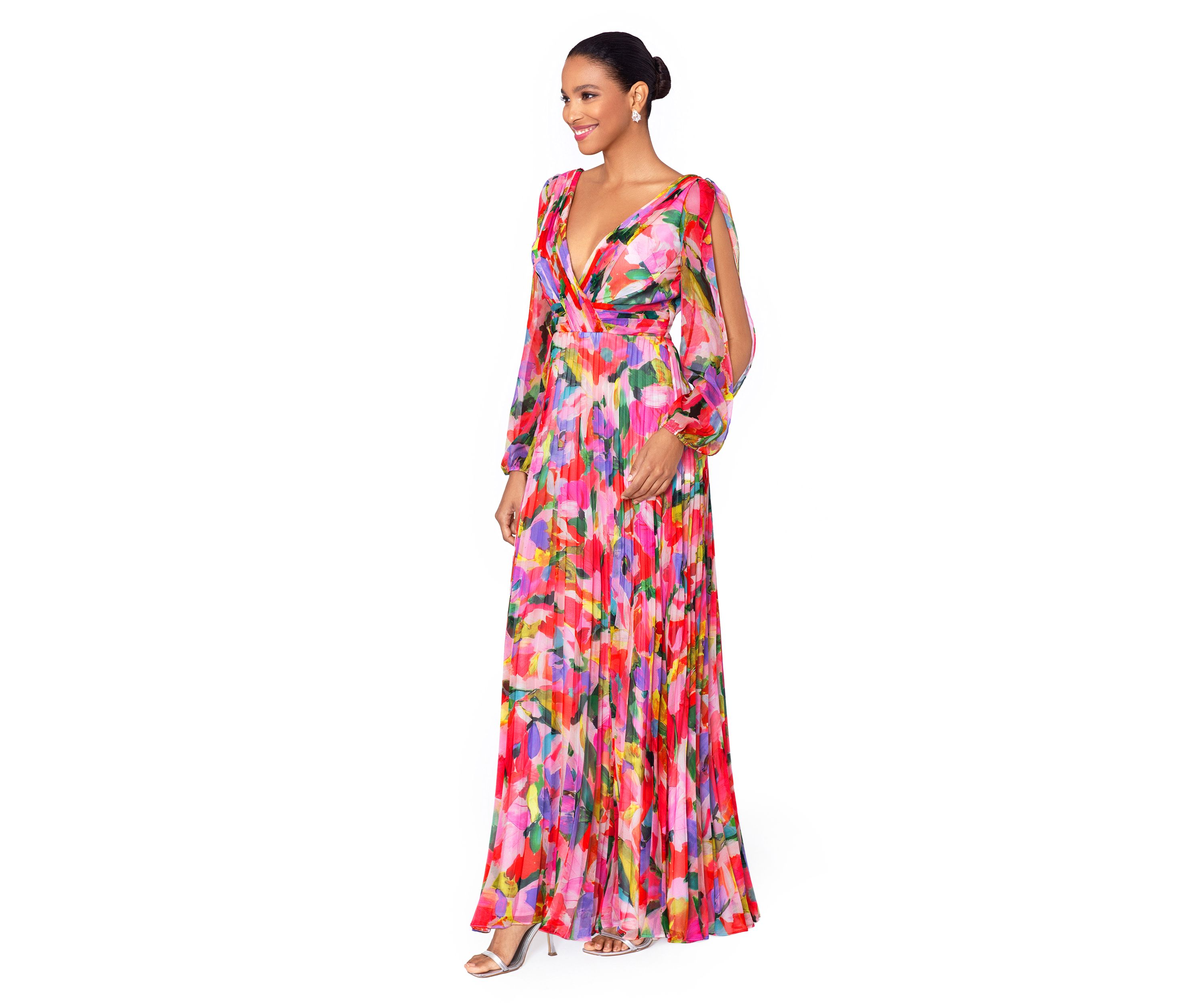 Womens V-Neck Long Sleeve Chiffon Pleated Fit and Flare Gown