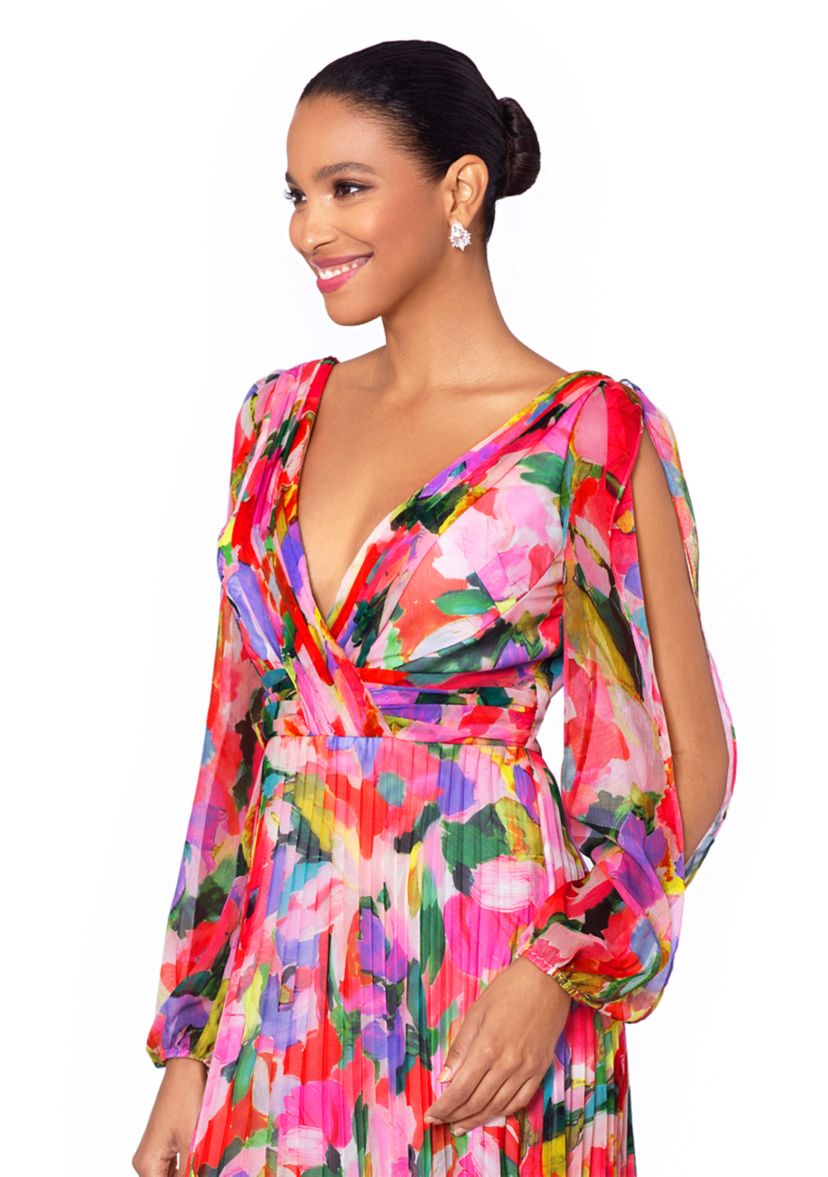Womens V-Neck Long Sleeve Chiffon Pleated Fit and Flare Gown