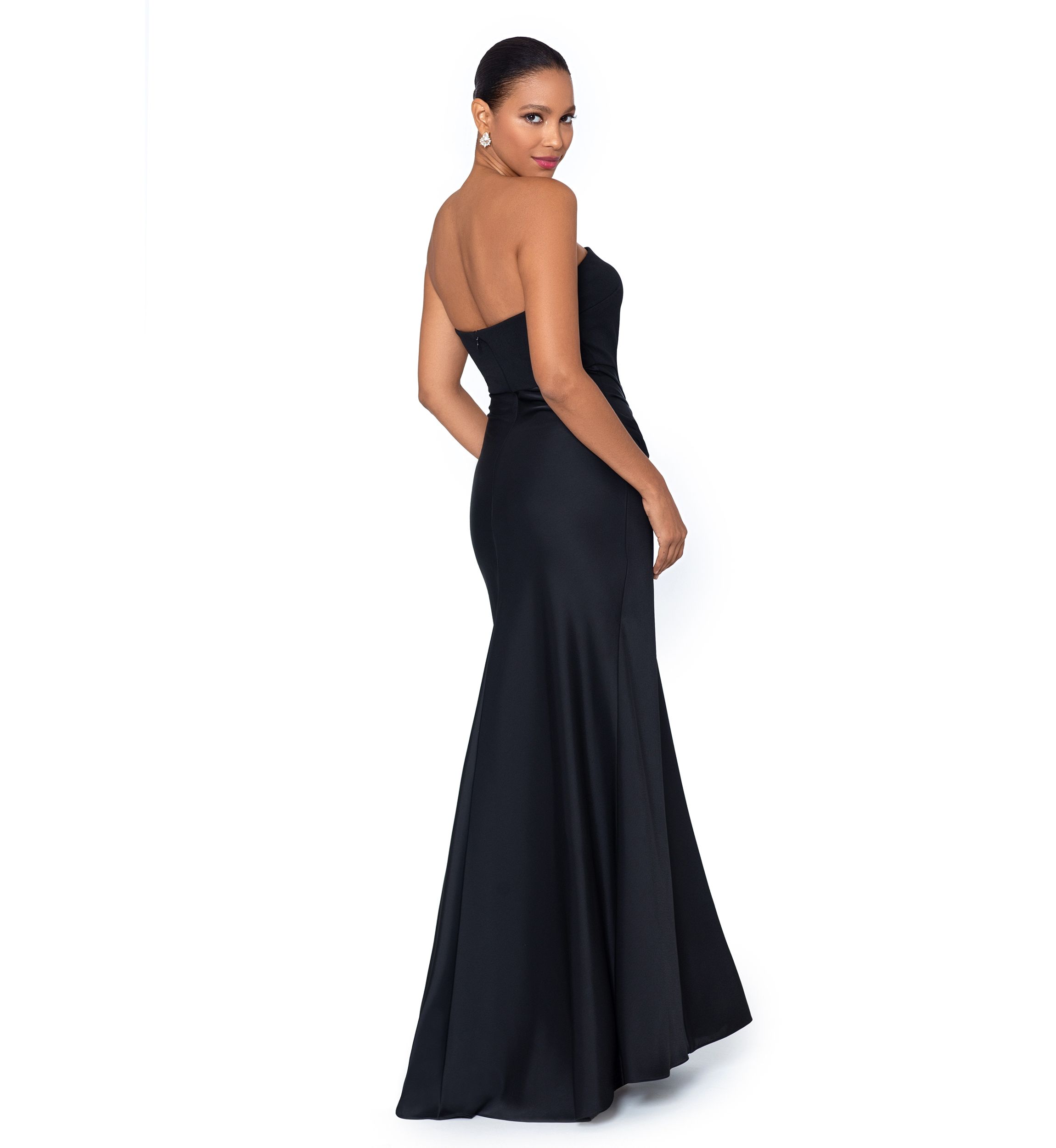Womens Sleeveless Solid Satin Slim Gown