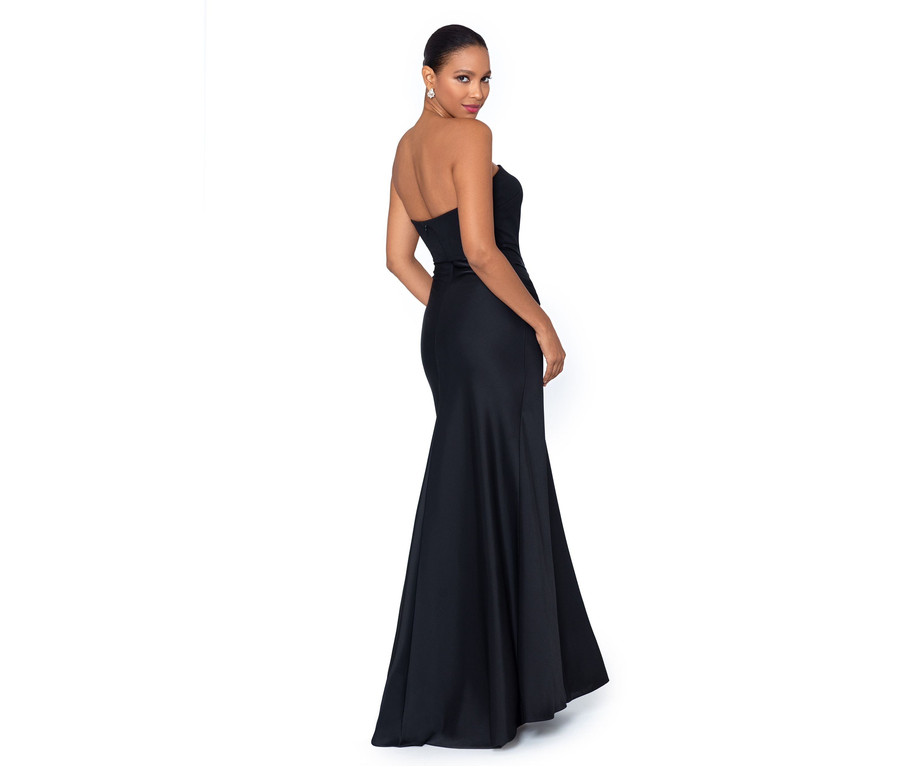 Womens Sleeveless Solid Satin Slim Gown