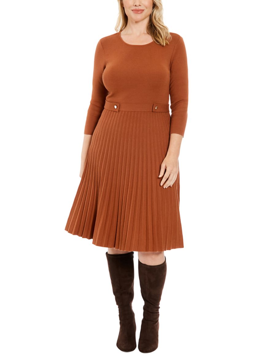 Womens 3/4 Sleeve Solid A-Line Sweater