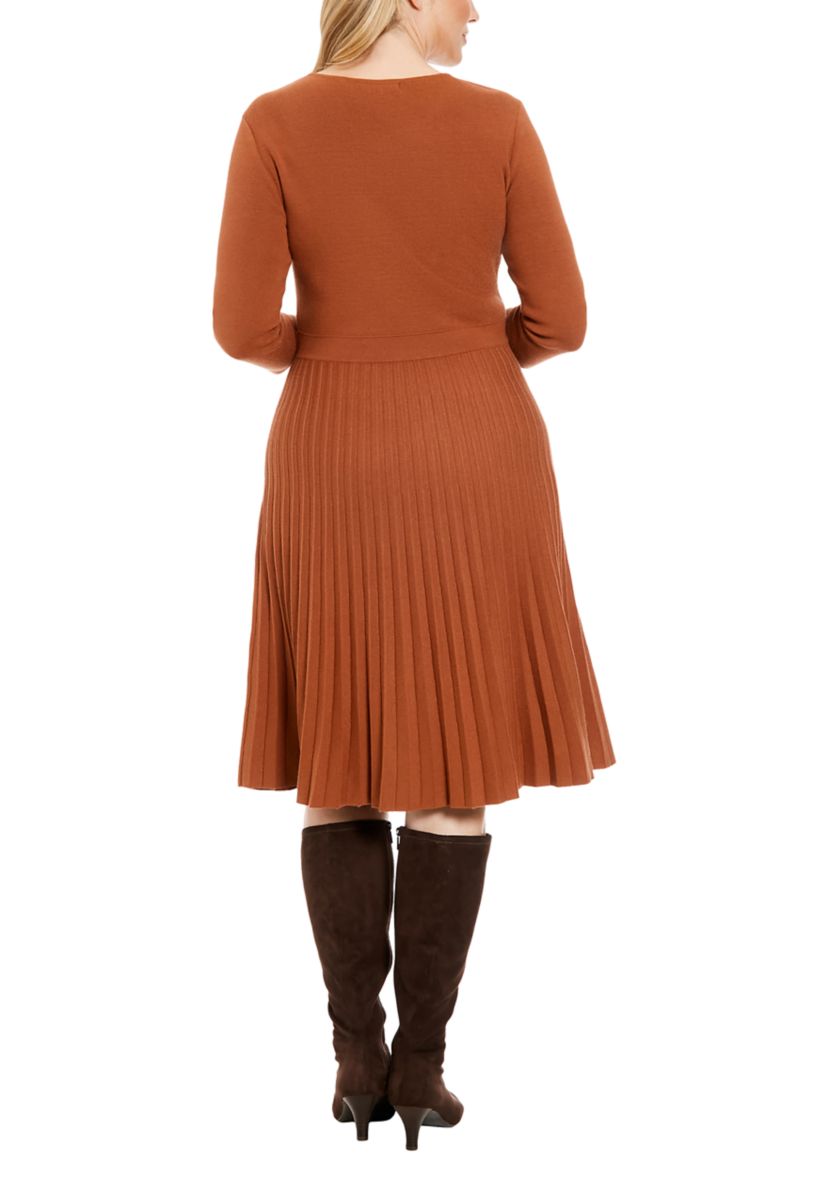 Womens 3/4 Sleeve Solid A-Line Sweater