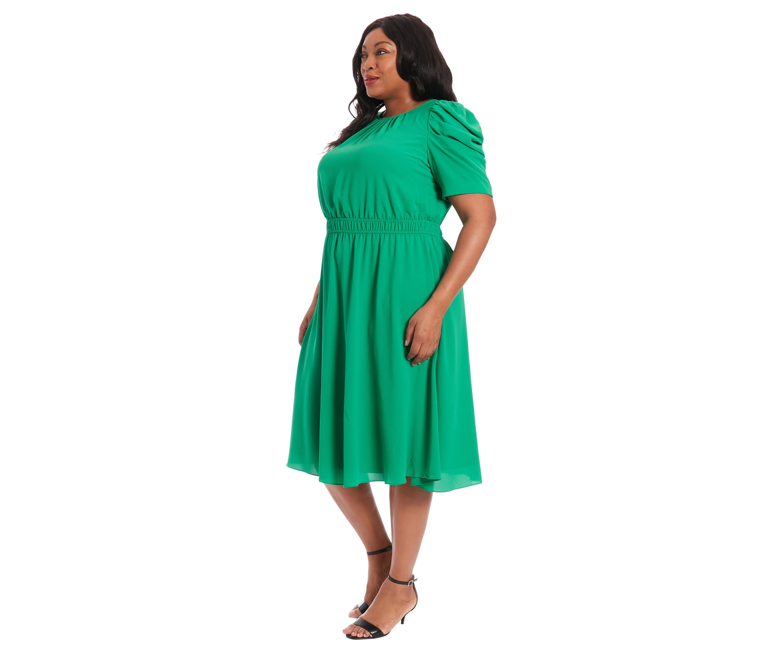 Plus Size Short Sleeve Crew Neck Solid Chiffon Dress