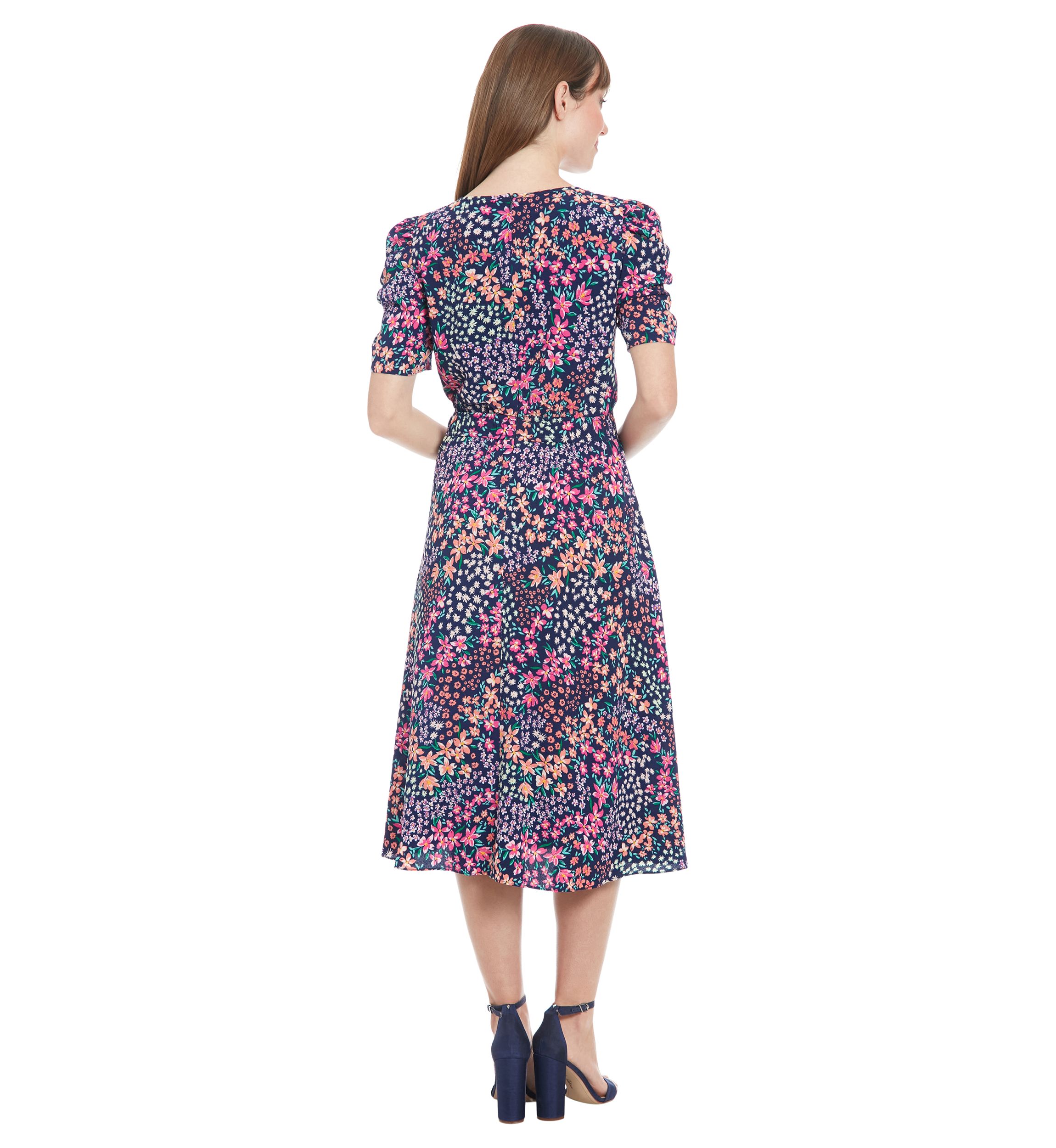 Womens Printed Bubble Crepe Shirred Jewel Neck Pleated Ruched Sleeve Midi Dress