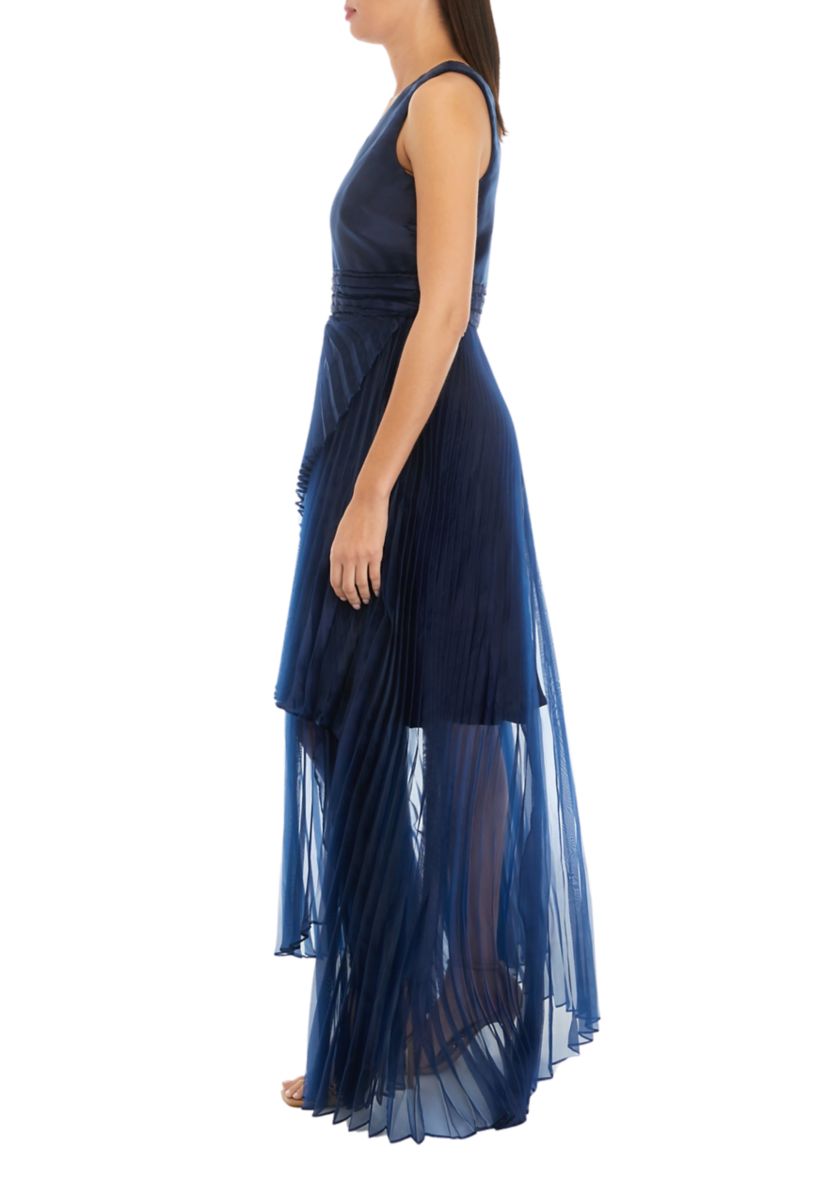 Womens One Shoulder Solid Organza Gown
