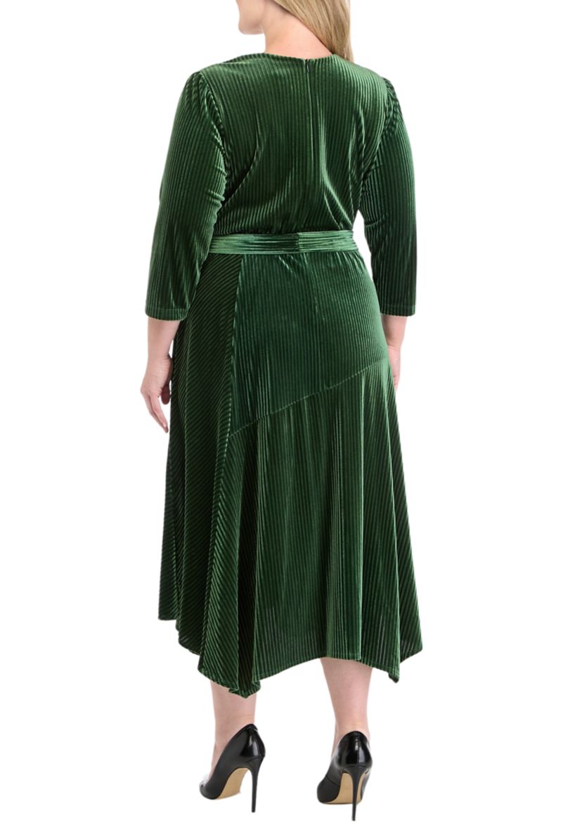 Plus Size V-Neck Wrap Velvet Dress