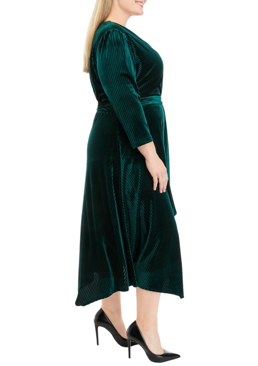 Plus Size V-Neck Wrap Velvet Dress
