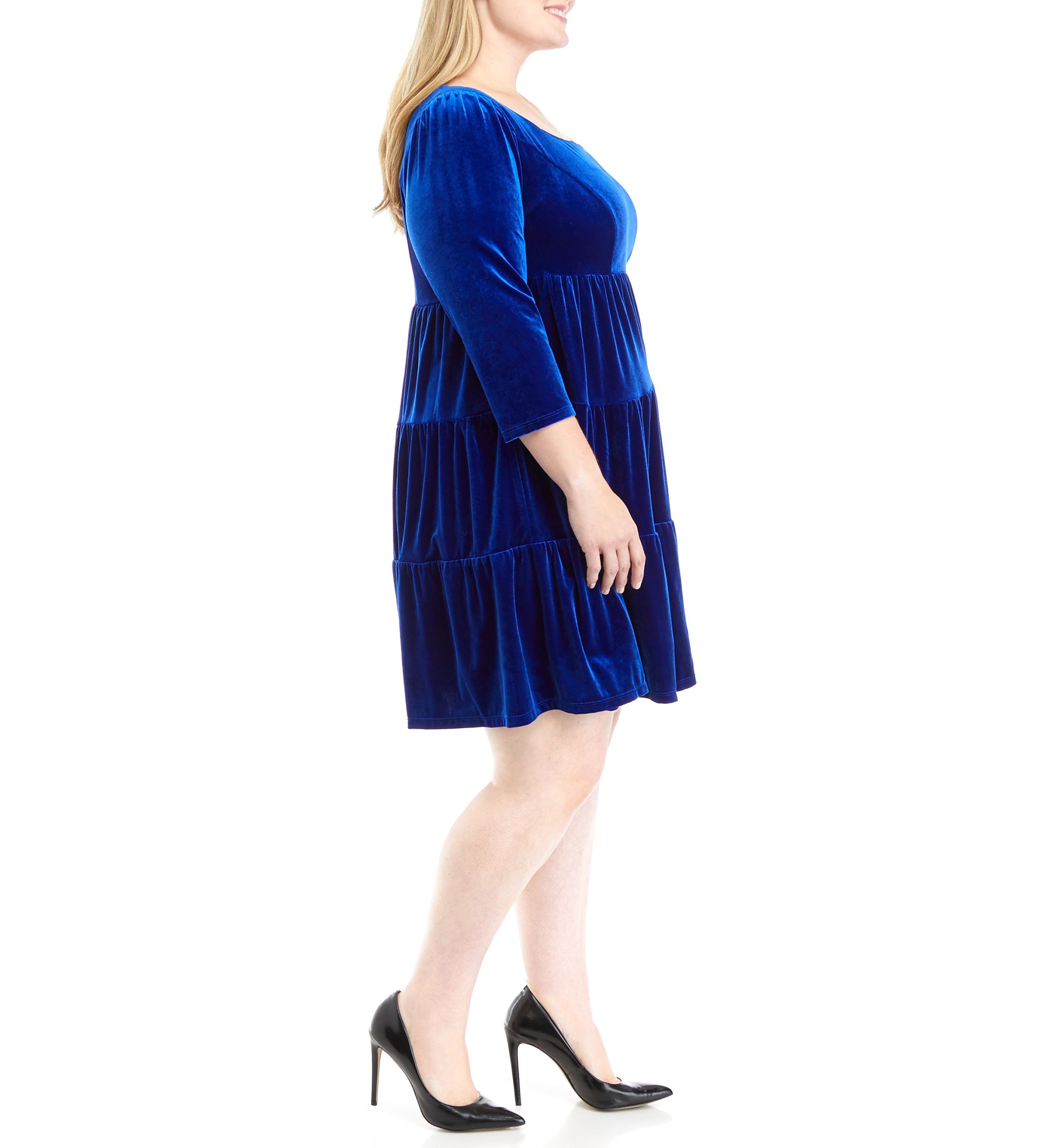 Plus Size 3/4 Sleeve Solid Velvet Tiered Fit and Flare Dress