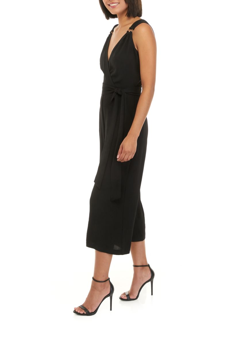 Womens Sleeveless Textured Solid Woven Cropped Jumpsuit