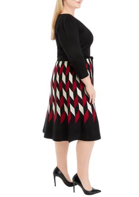 Plus 3/4 Sleeve Geometric Printed Fit and Flare Dress