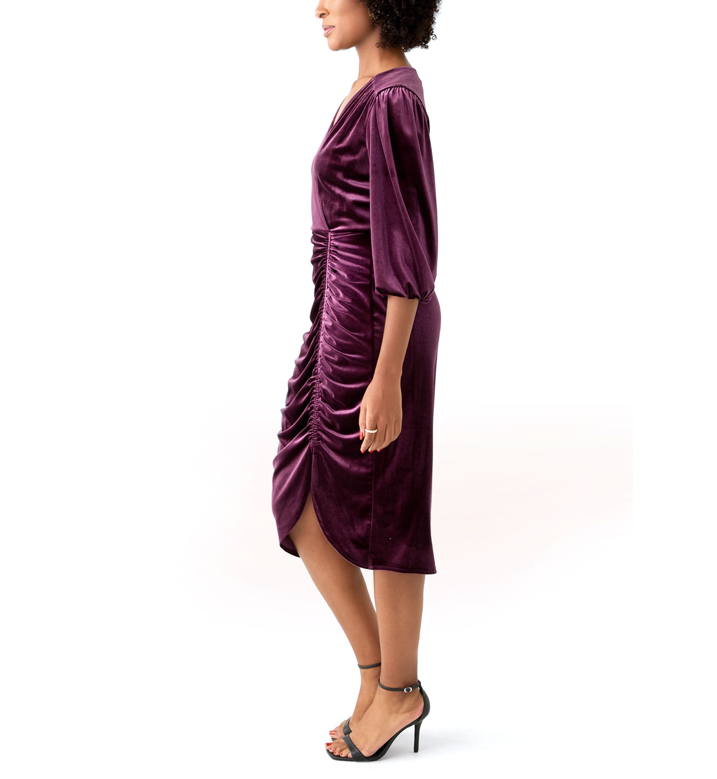 Womens 3/4 Sleeve V-Neck Solid Velvet Sheath Dress