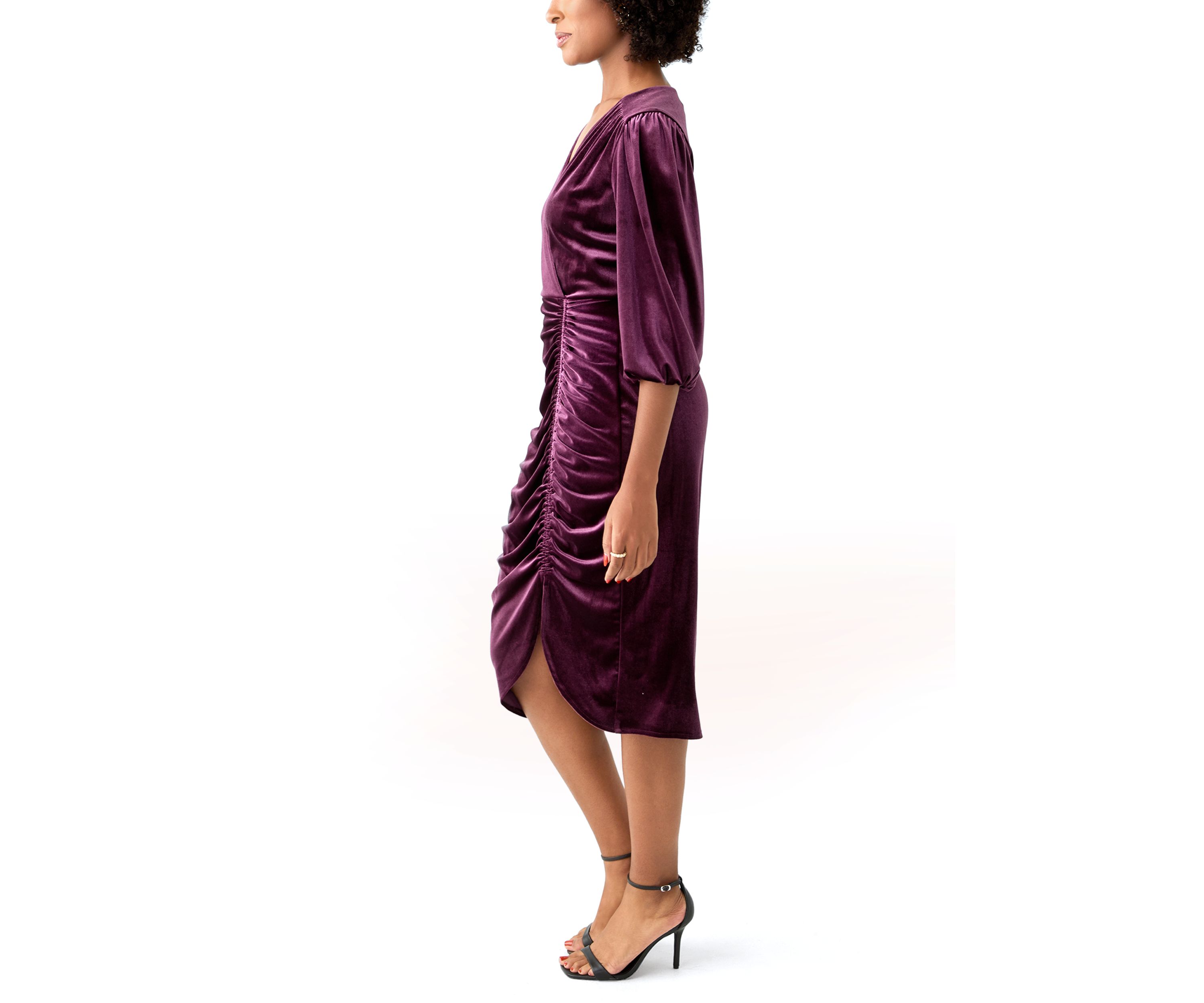 Womens 3/4 Sleeve V-Neck Solid Velvet Sheath Dress