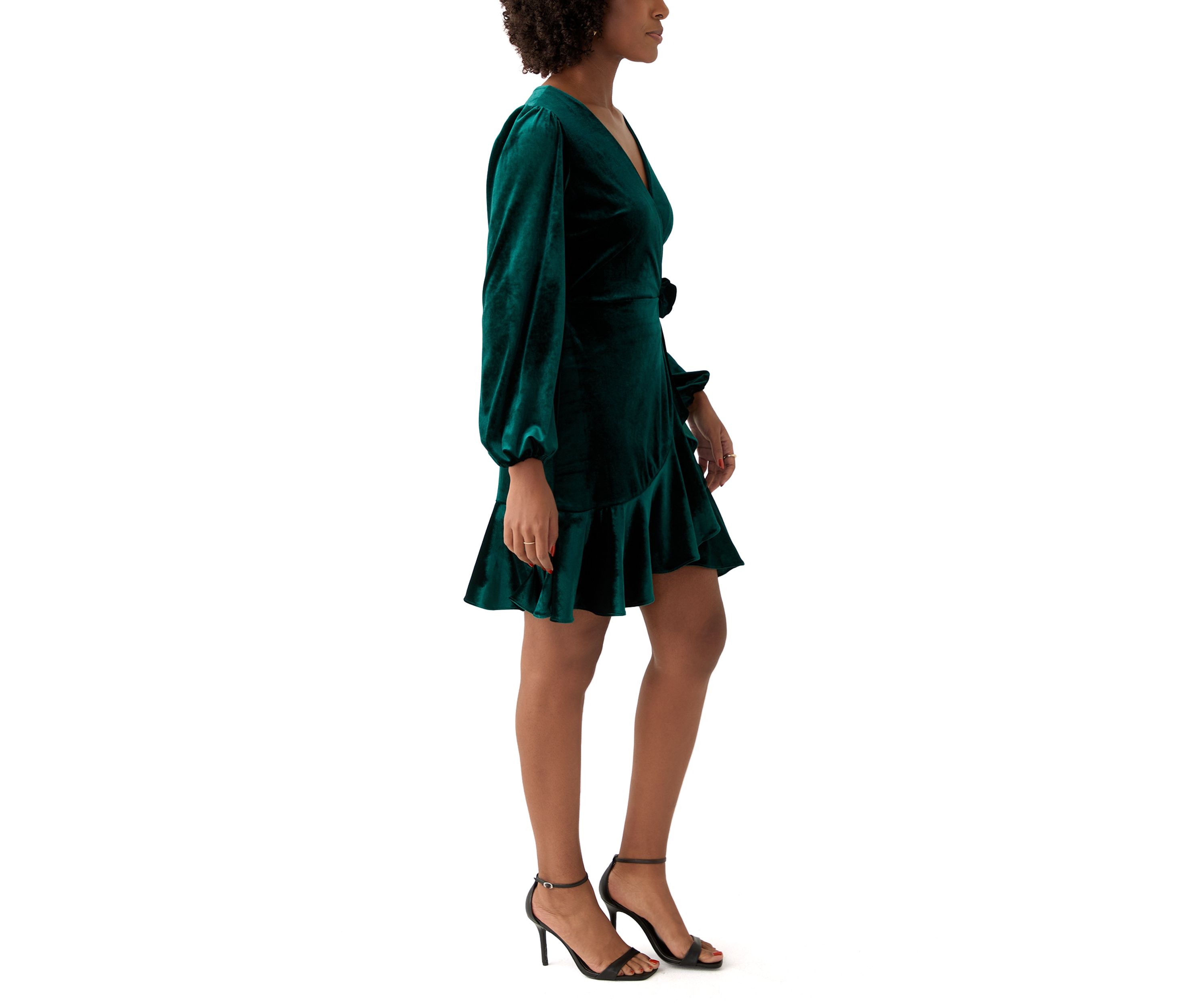 Womens Long Sleeve V-Neck Tie Waist Solid Velvet Fit and Flare Dress