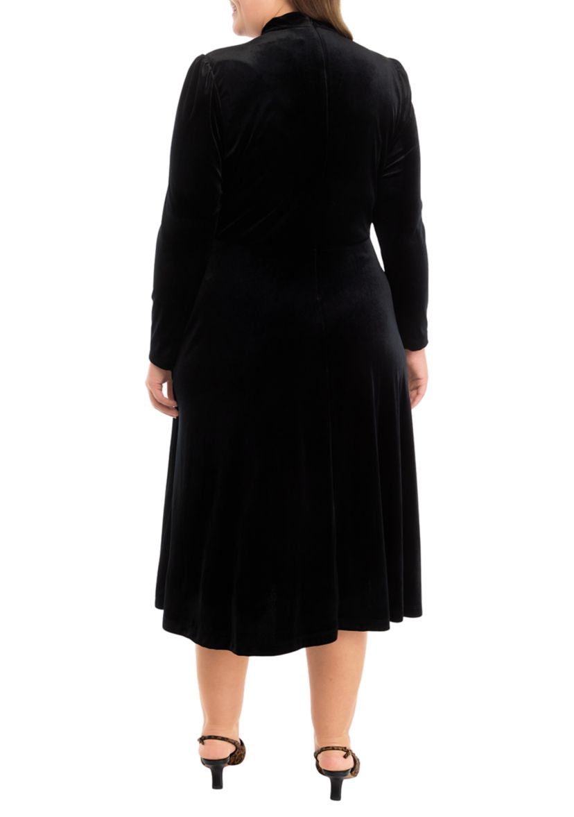 Plus Size Long Sleeve Solid Velvet Dress