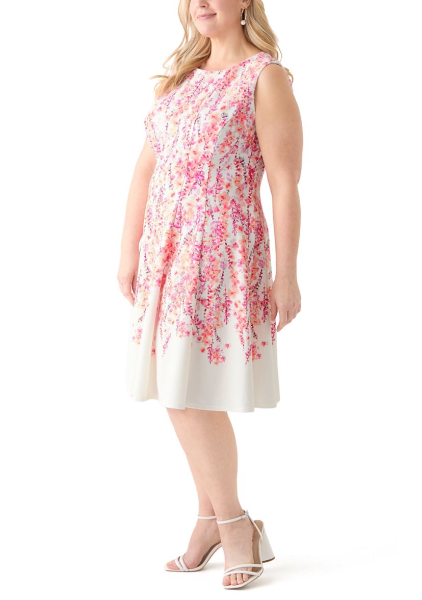 Plus Size Sleeveless Crew Neck Ditsy Floral Dress