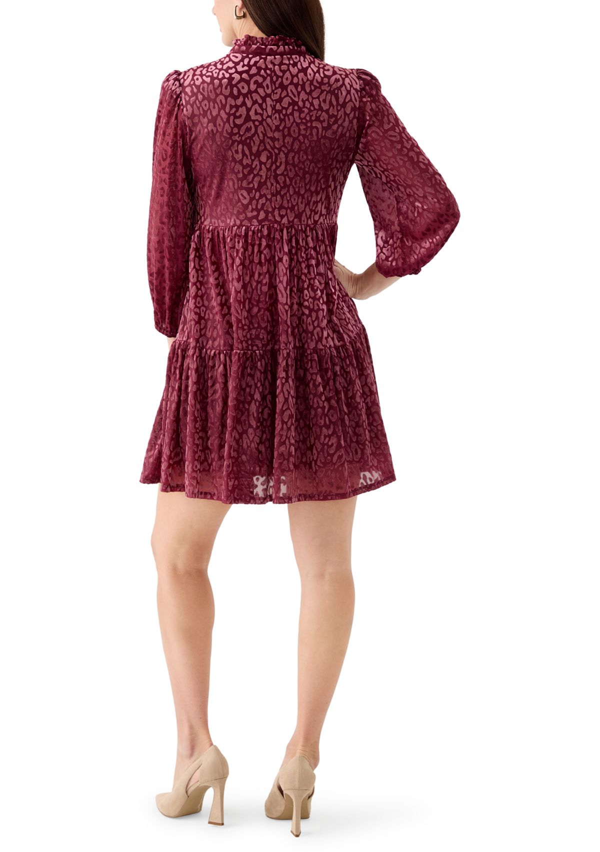 Womens 3/4 Sleeve V-Neck Animal Print Burnout Dress