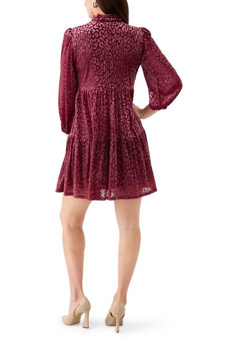 Womens 3/4 Sleeve V-Neck Animal Print Burnout Dress