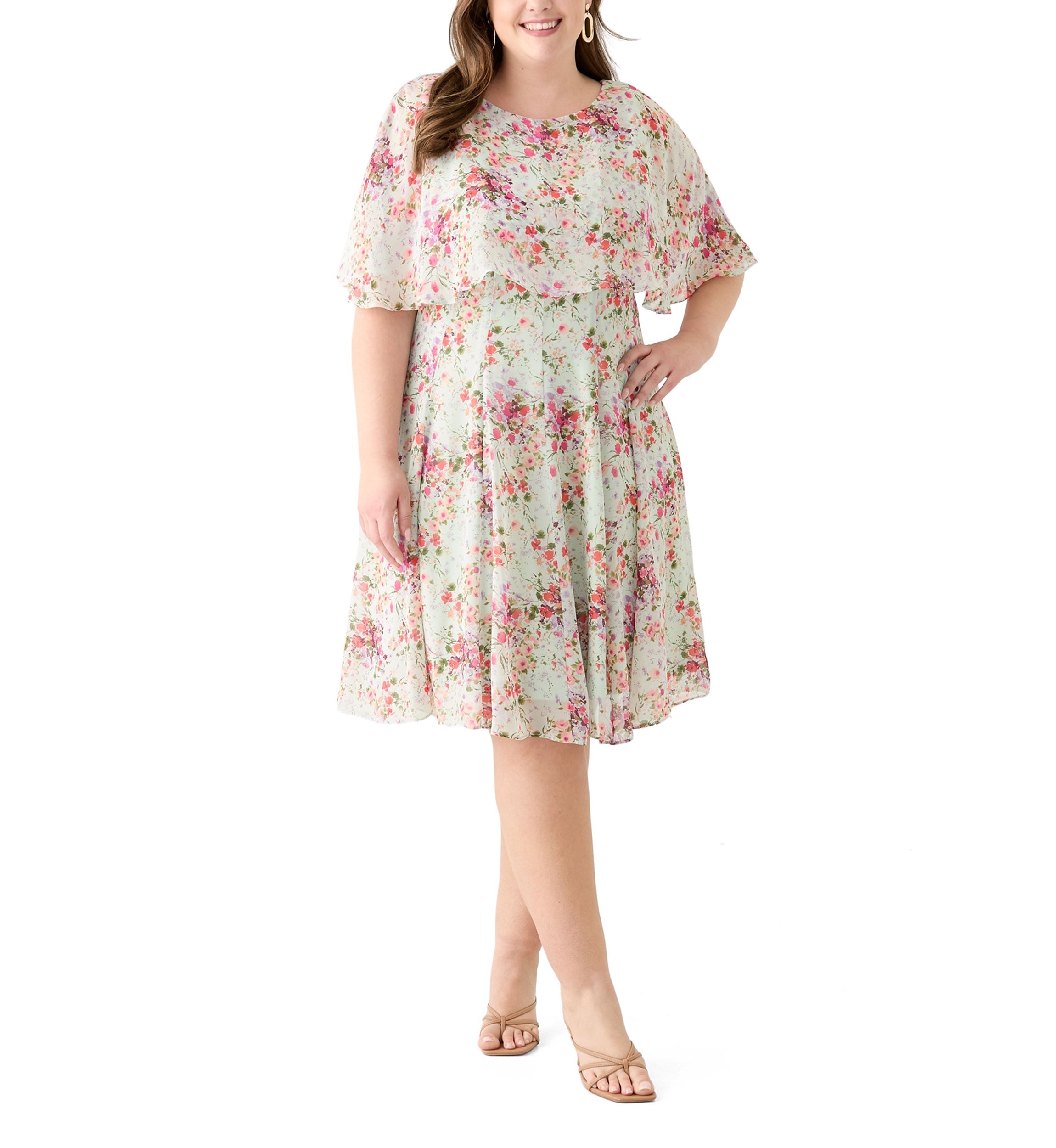 Plus Size Short Sleeve Crew Neck Ditsy Floral Dress
