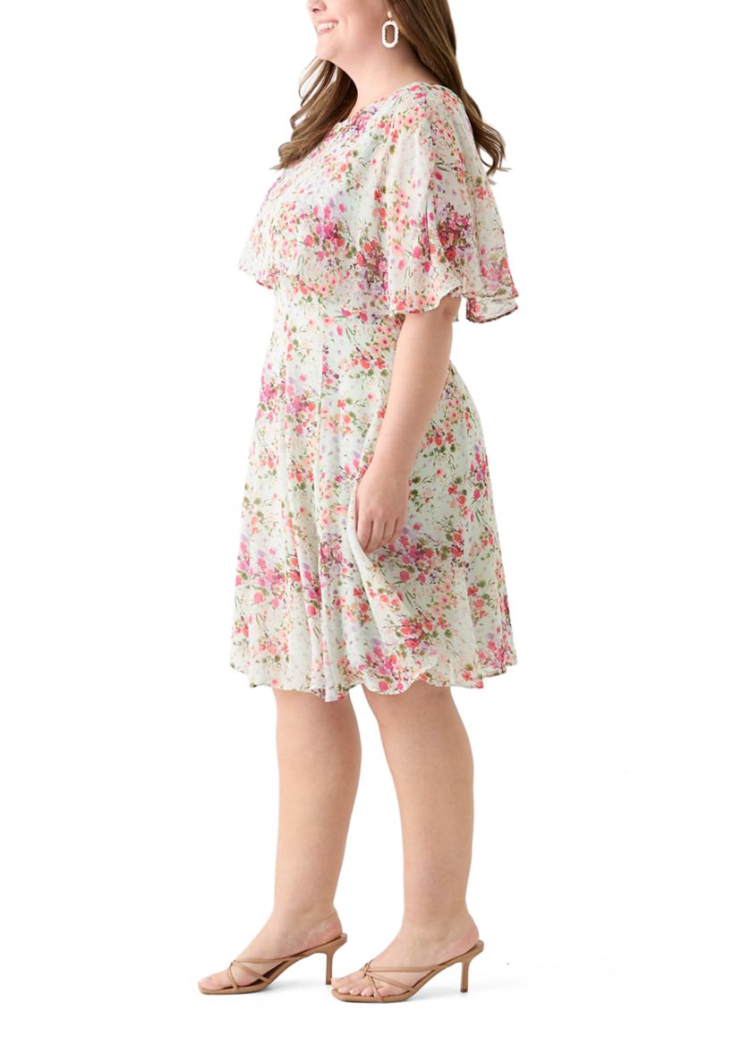 Plus Size Short Sleeve Crew Neck Ditsy Floral Dress