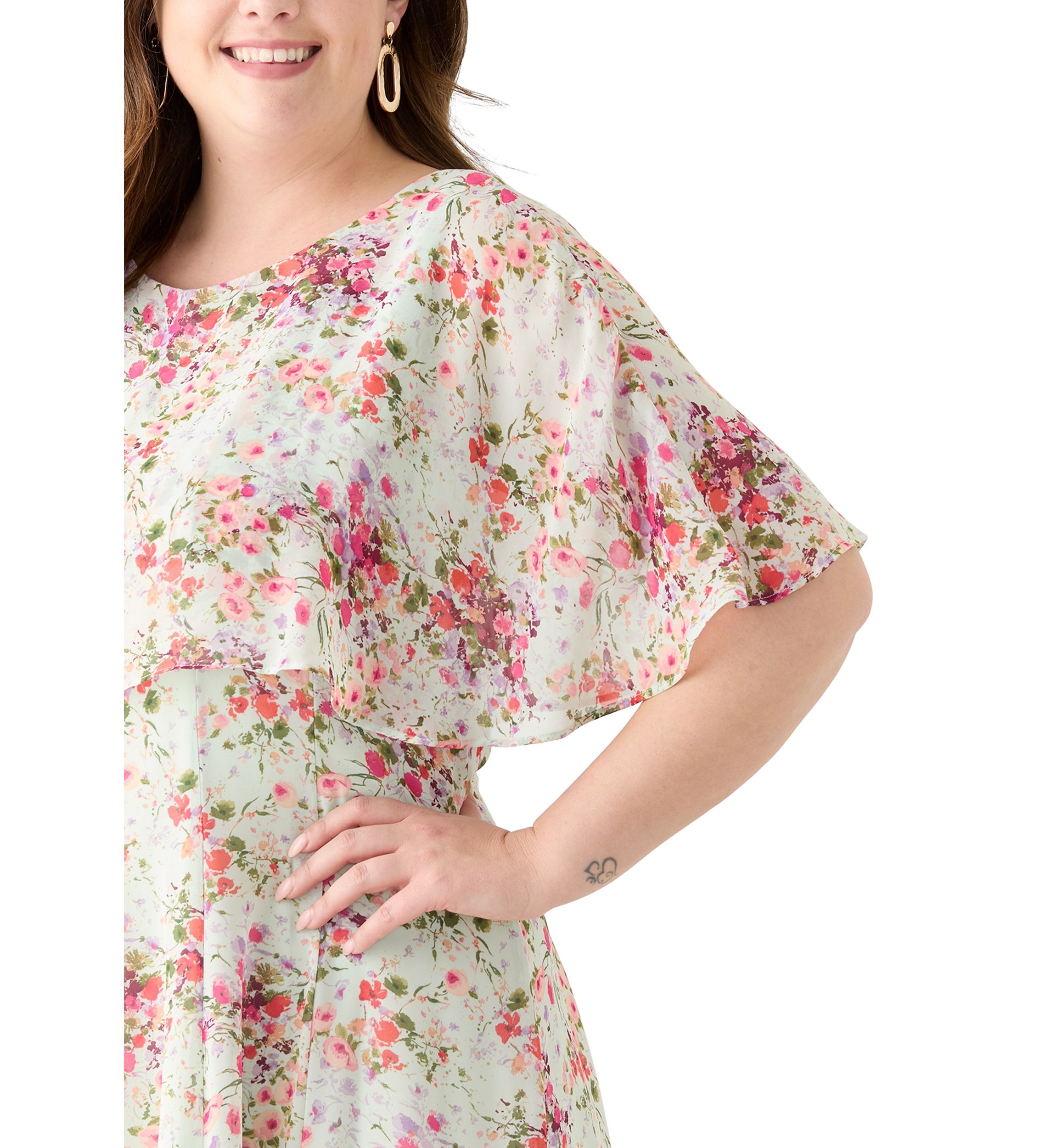 Plus Size Short Sleeve Crew Neck Ditsy Floral Dress
